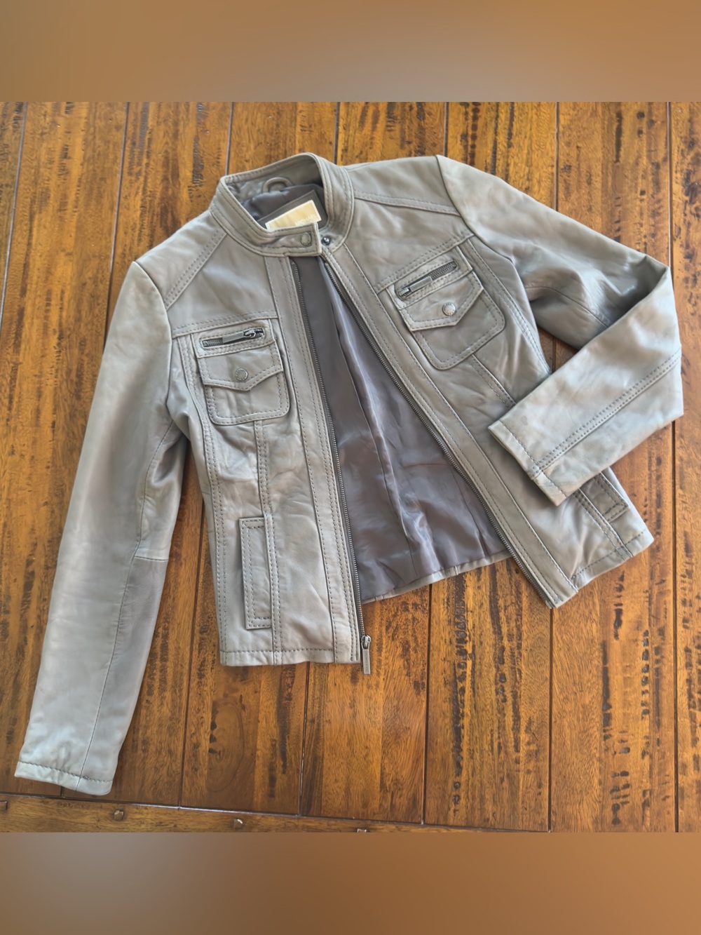 Michael Kors Light Gray Leather Moto Jacket Size Small Excellent Condition